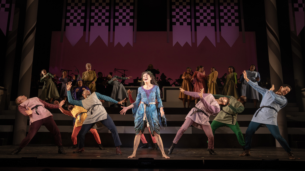 Show photo - Encores! Once Upon a Mattress - Sutton Foster - photo by Joan Marcus